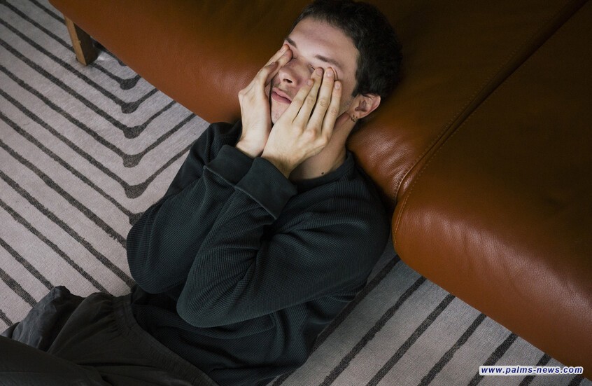 كيف يجعلنا السعي وراء السعادة أكثر بؤسا؟